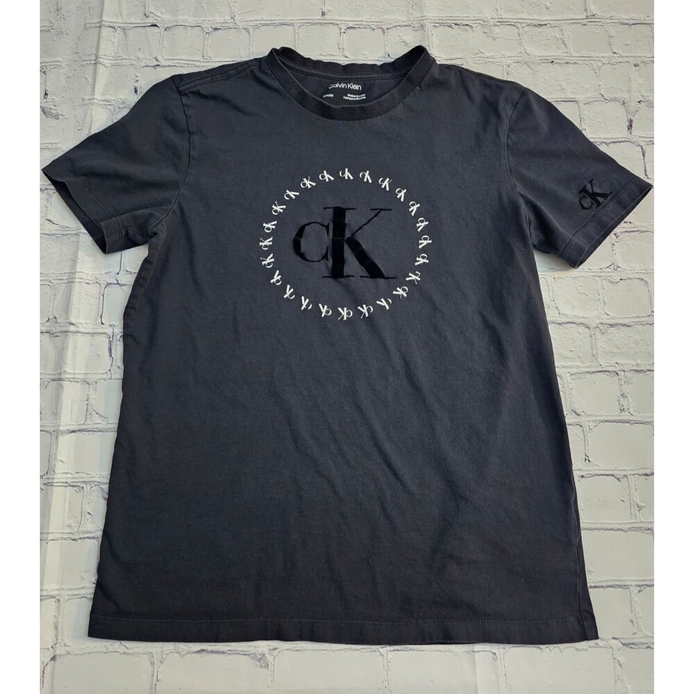 Calvin Klein T-Shirt XS Black CK Logo Circle‎ Graphic Short Sleeve Men’s Tee